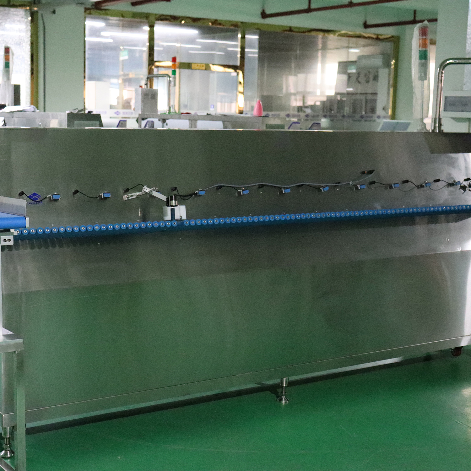 Bulk Product Feeders 3-in-1 Vertical Stacking Machine Multi Lane Pouch Alignment Feeder