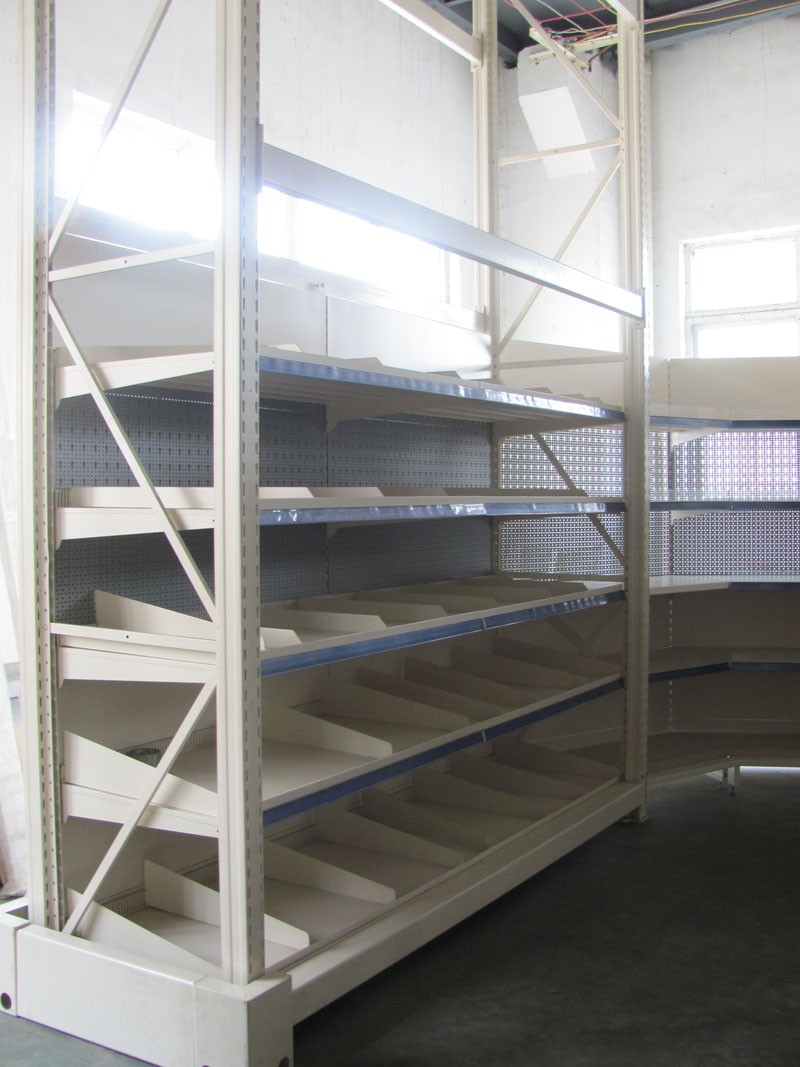 Integrated Hypermarket Shelving Product Display