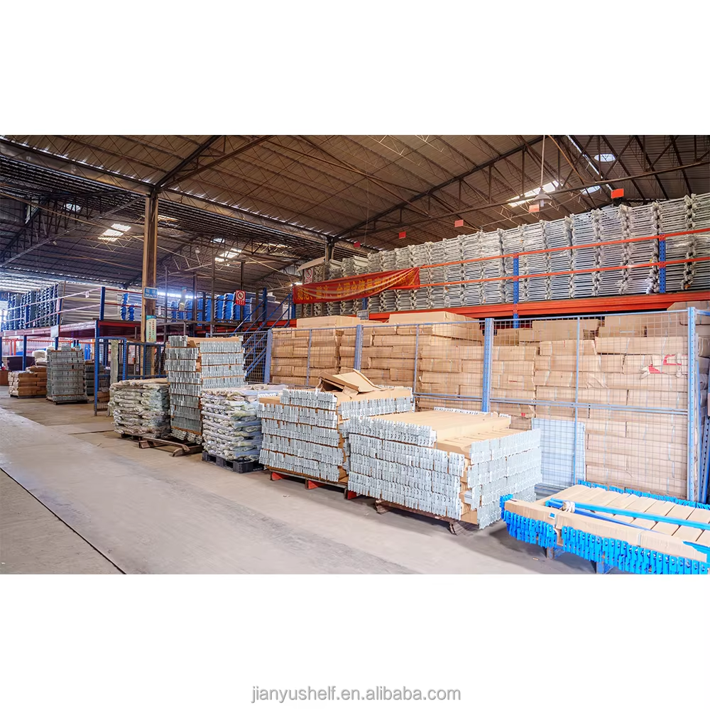 Heavy Duty Pallet Storage Loading