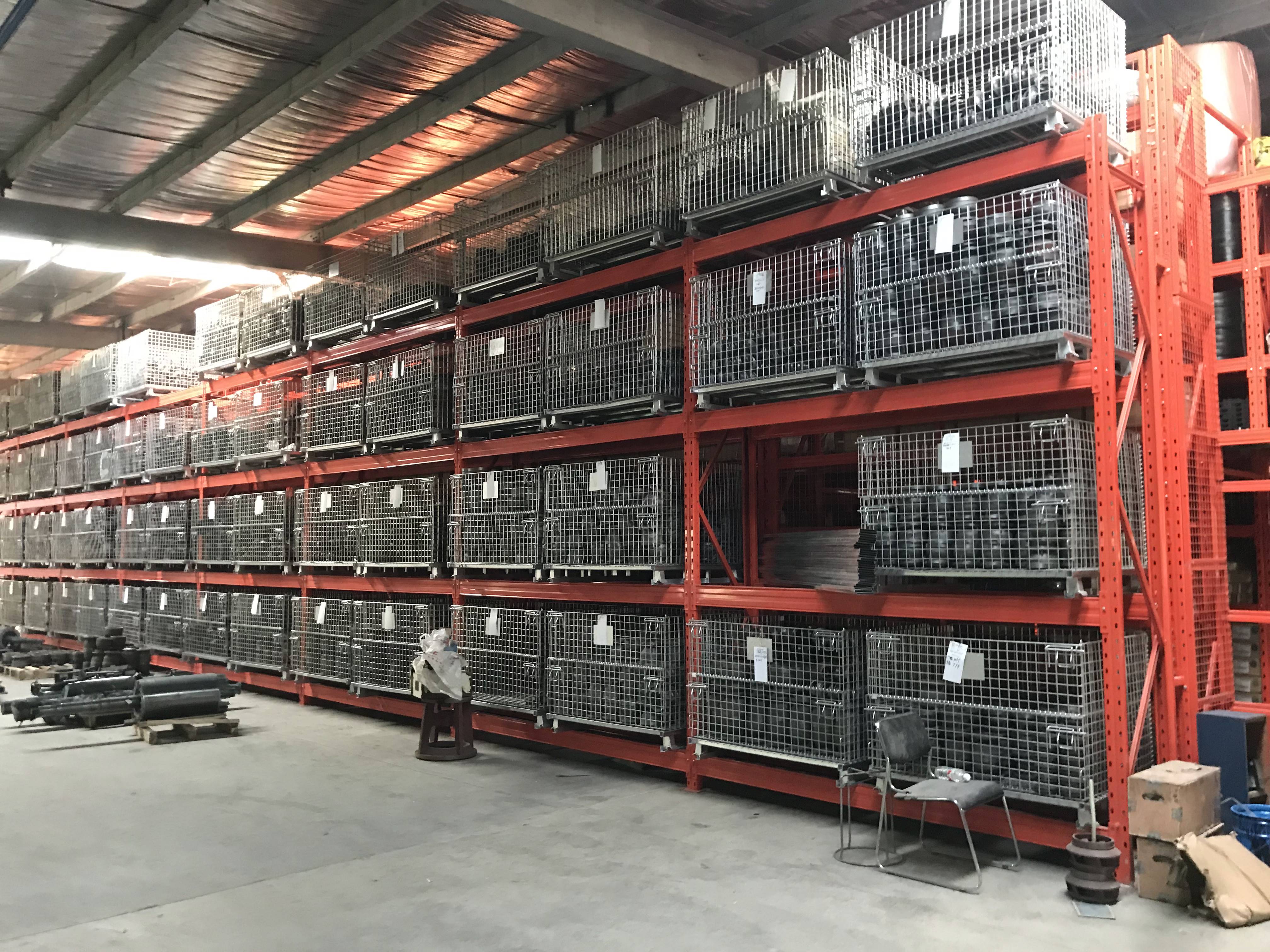 Selective Medium Duty Cold Rolled Steel Pallet Rack Frame System Common Upright Column for Factory Warehouse Expansion Racking