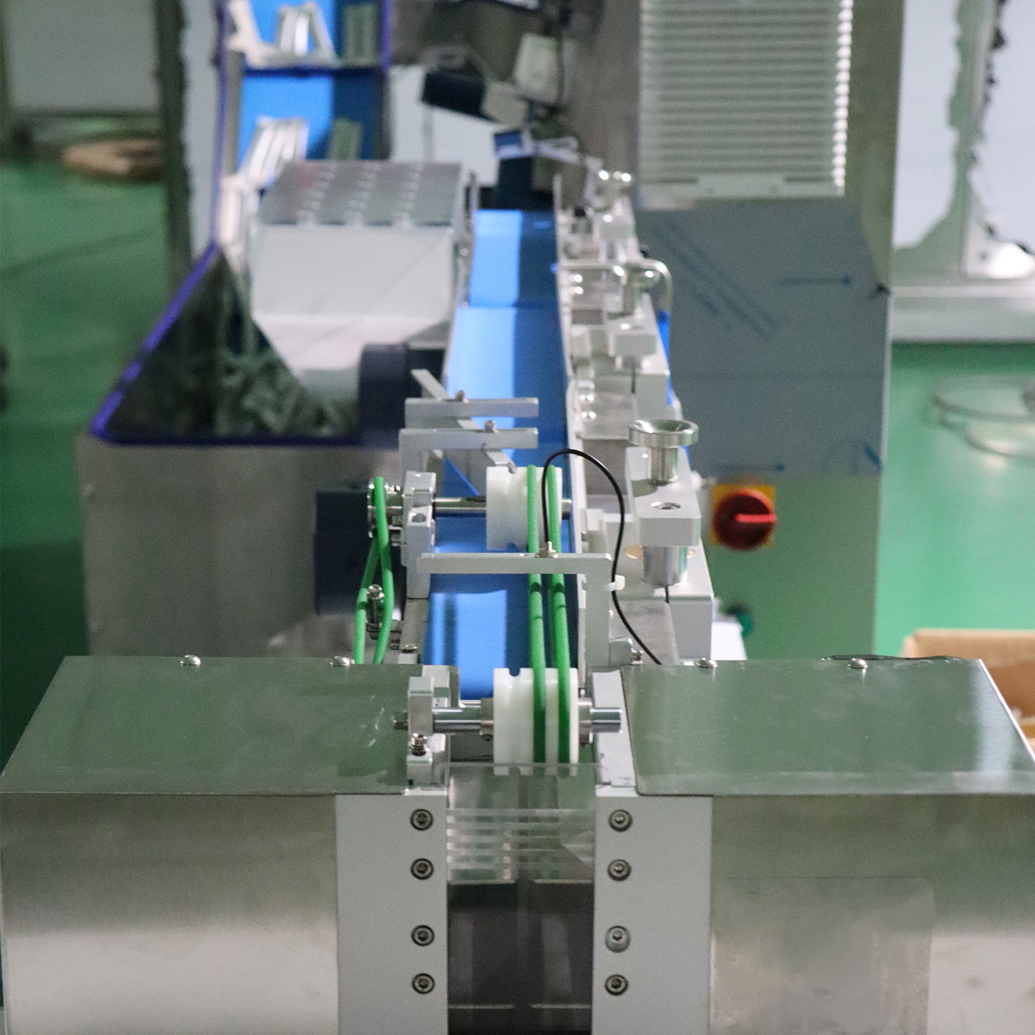 Intelligent 4 Lane Bag Counting Arranging System Servo Control Bulk Product Feeders For Box Packing