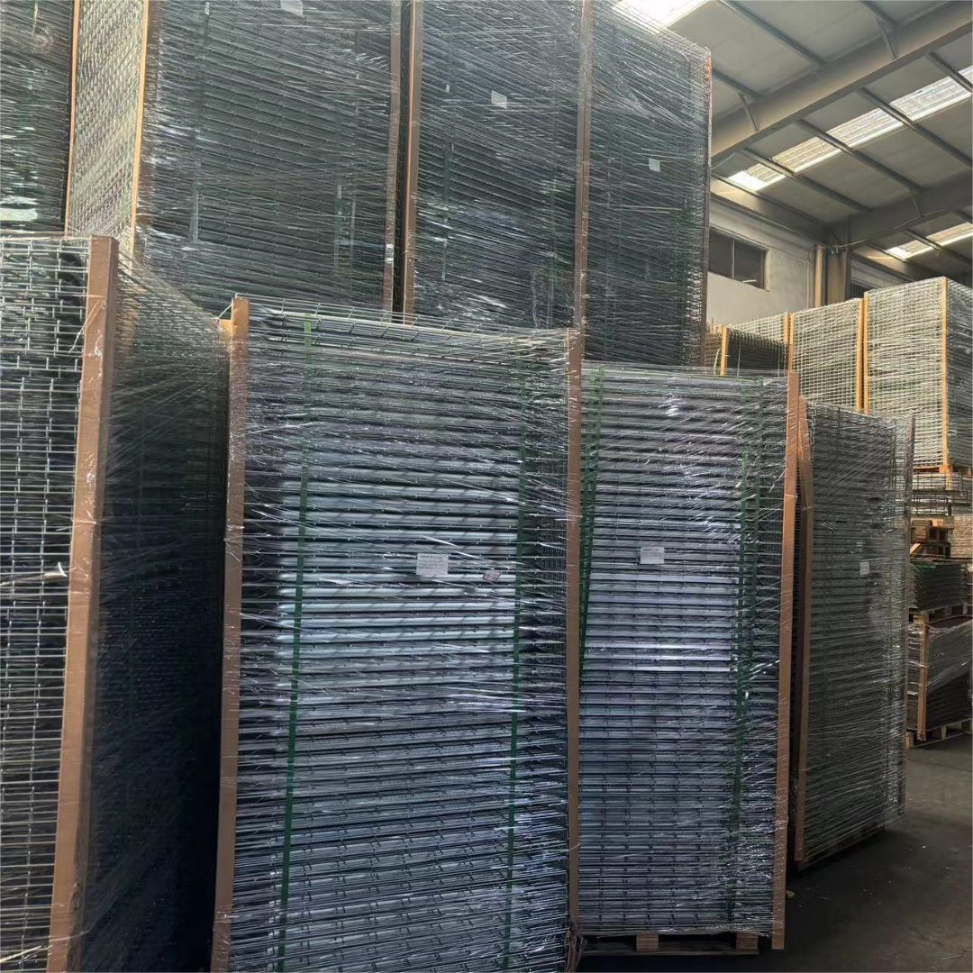 Heavy Duty Metal Pallet Rack Used Galvanized or Painted Wire Mesh Decking Heavy Duty Pallet Rack