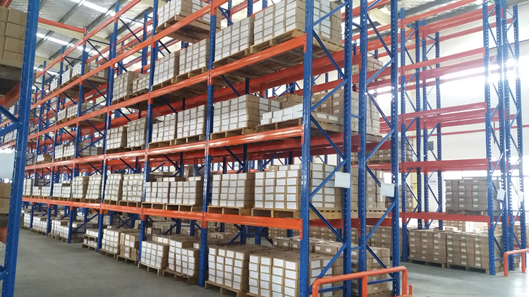 Warehouse racking heavy duty steel pallet storage