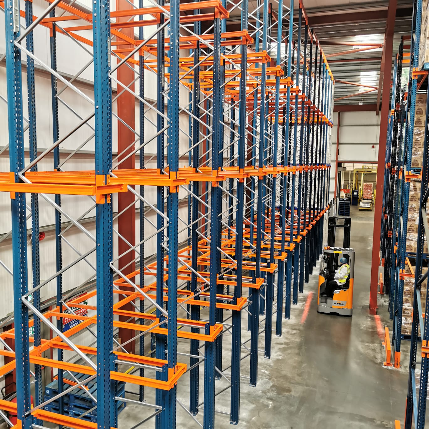 Industrial Metal Warehouse Racking System Drive Pallet Storage Drive-In Pallet Rack Shelves for Industrial