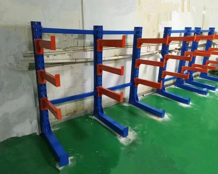Industrial warehouse cantilever rack detail 2