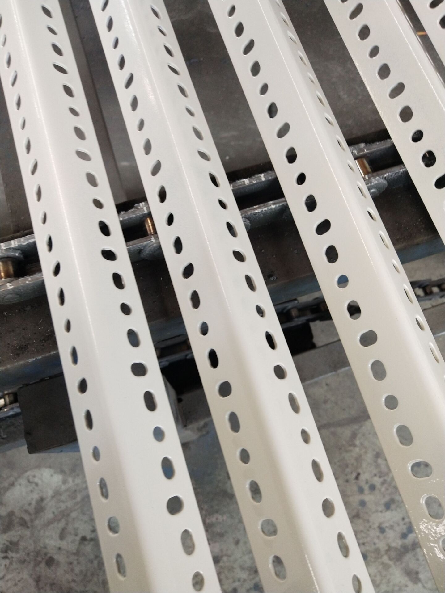 Assemble Slotted Angle Rack Affordable Colored Coating Steel Slotted Angle