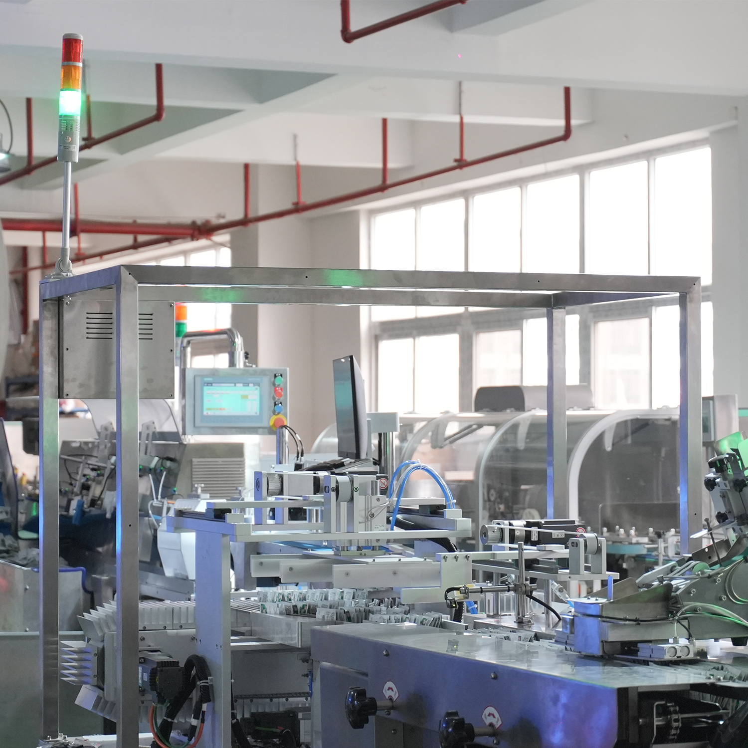 Intelligent 4 Lane Bag Counting Arranging System Servo Control Bulk Product Feeders For Box Packing