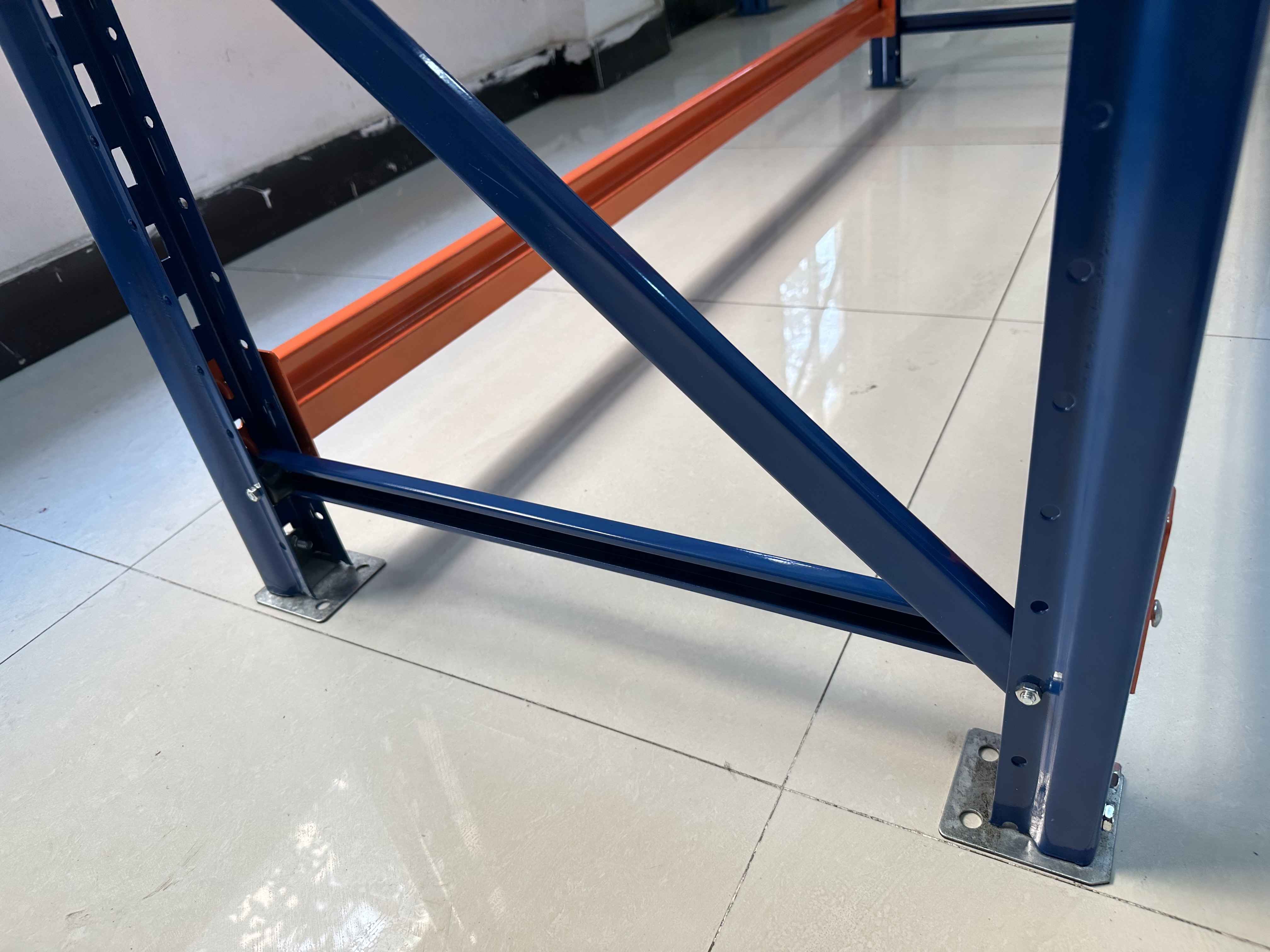 Medium Duty Rack Detail 2