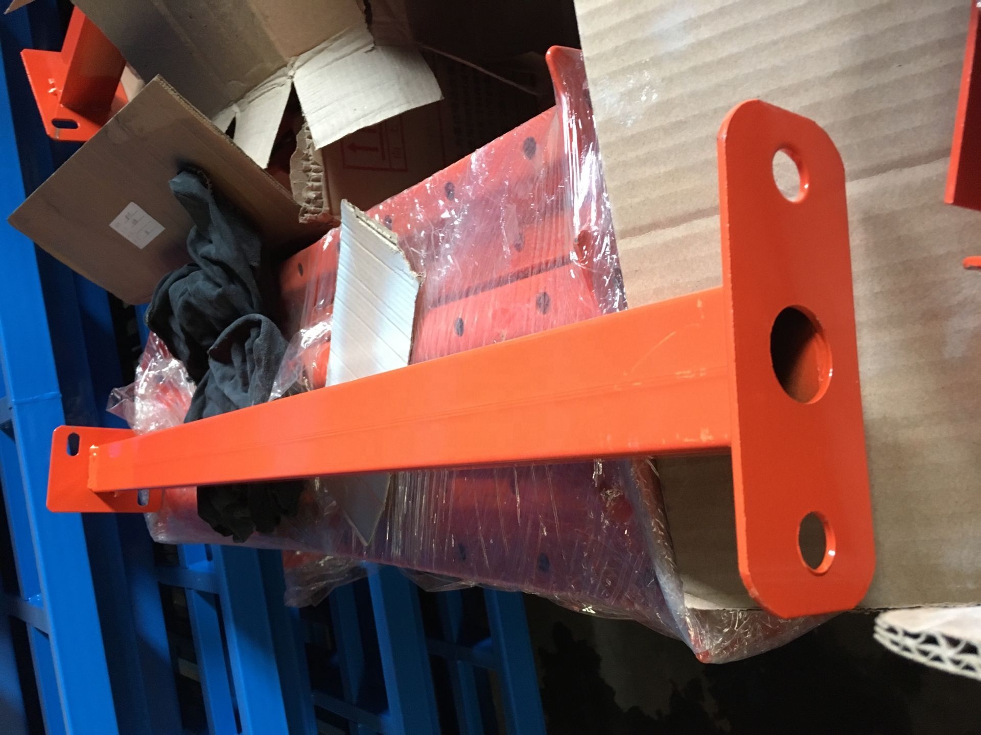China Factory Heavy Duty Pallet Rack Upright Selective Steel Structure Uprights Steel Rack