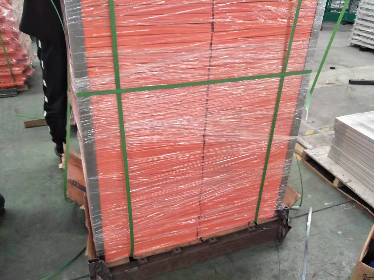 Delivery Cantilever Racks